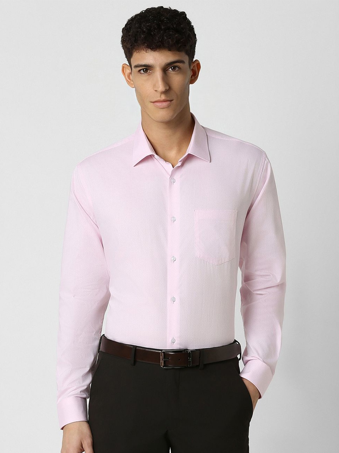 

Van Heusen Men Spread Collar Textured Solid Cotton Casual Shirt, Pink