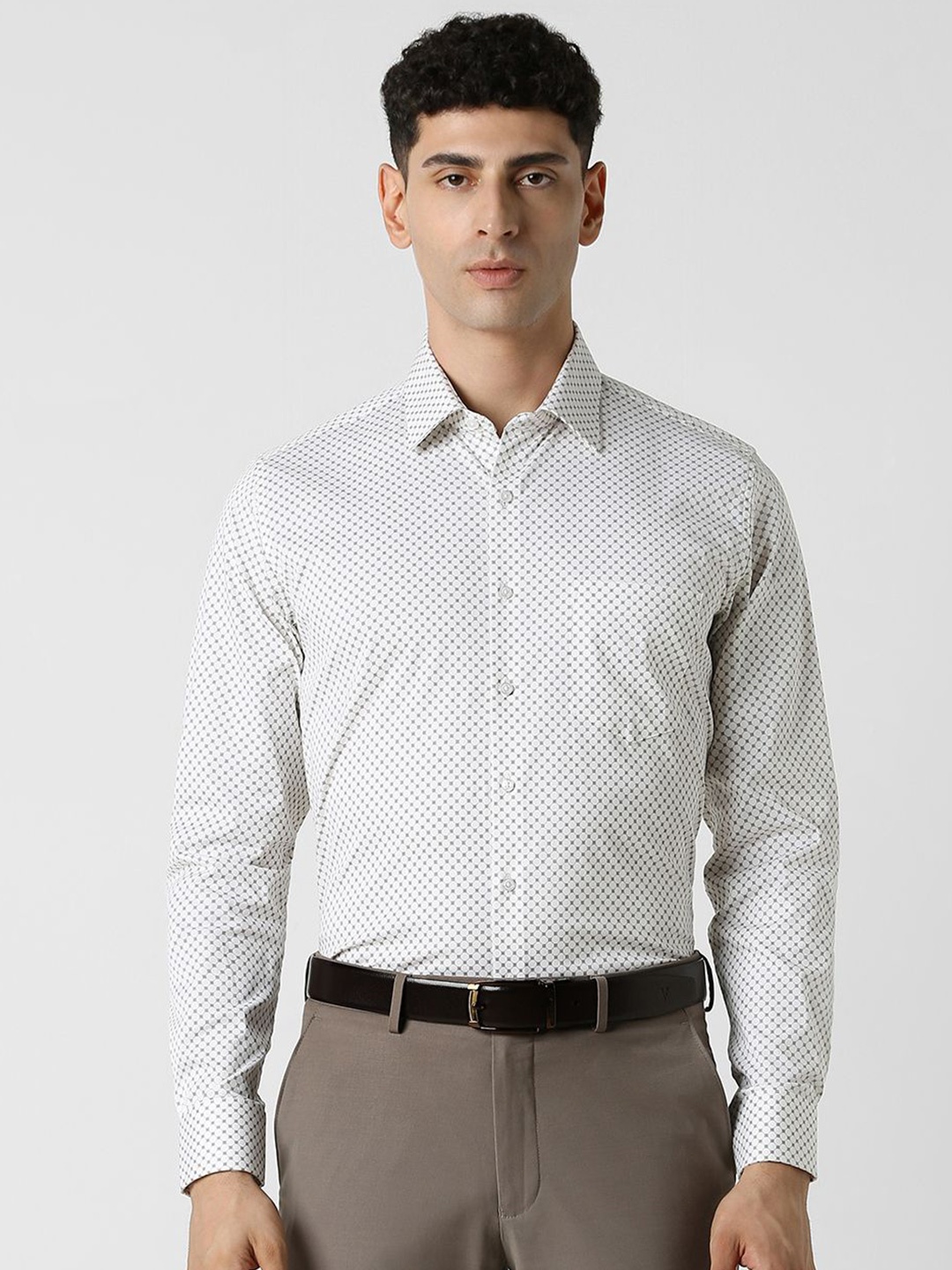 

Van Heusen Men Slim Fit Opaque Printed Party Shirt, White