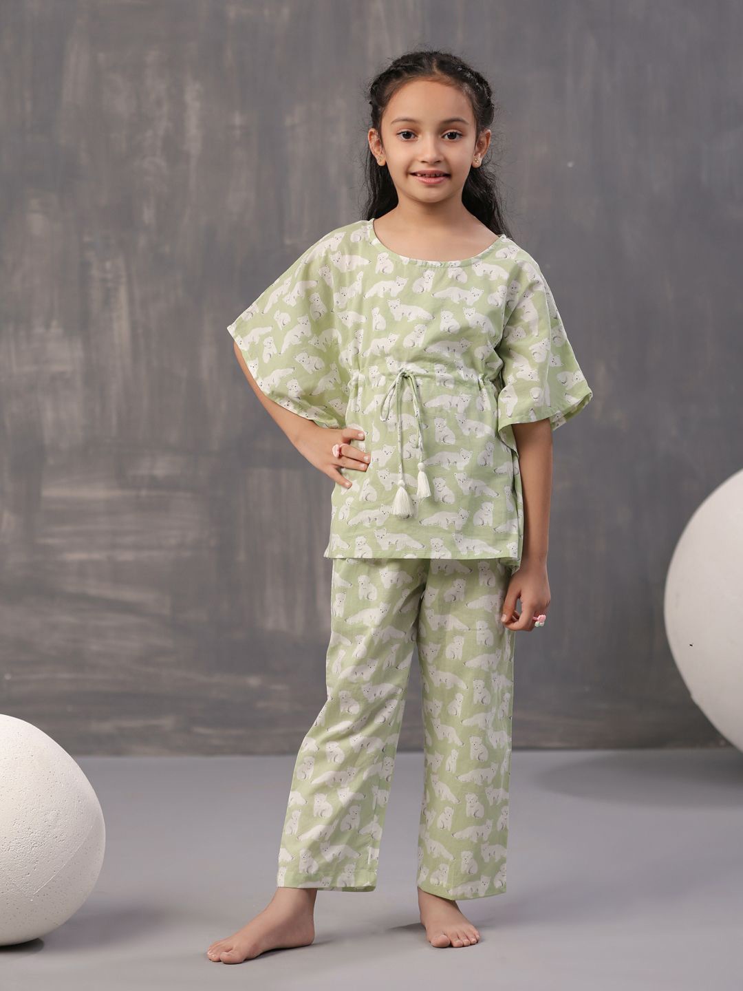 

SANSKRUTIHOMES Girls Animal Printed Regular Pure Cotton Night Suits, Green