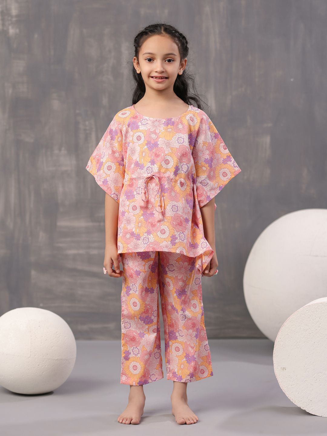 

SANSKRUTIHOMES Girls Floral Printed Regular Pure Cotton Kurta with Trousers, Pink