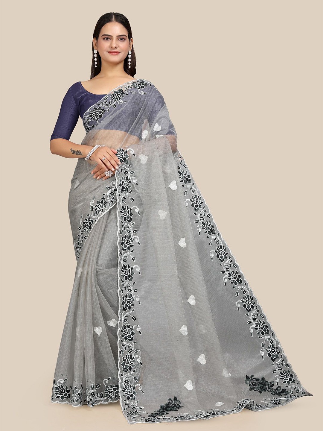 

LADY SHOPI Floral Embroidered Net Saree, Grey