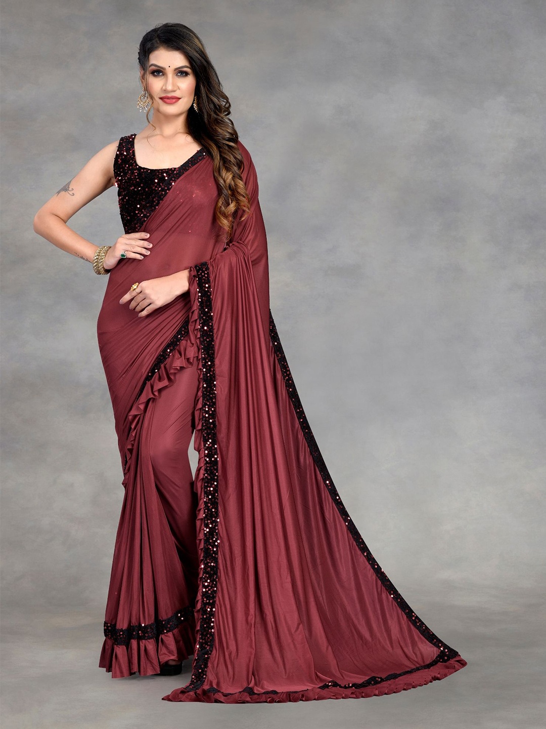 LADY SHOPI Sequinned Ruffles Saree, Maroon