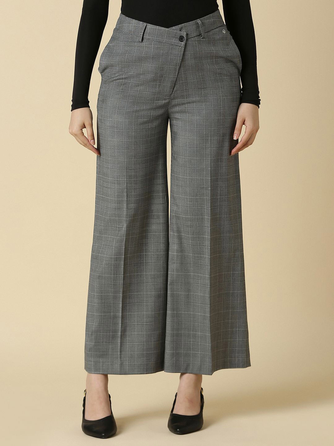 

Allen Solly Woman Women Textured Mid Rise Regular Fit Parallel Trousers, Grey