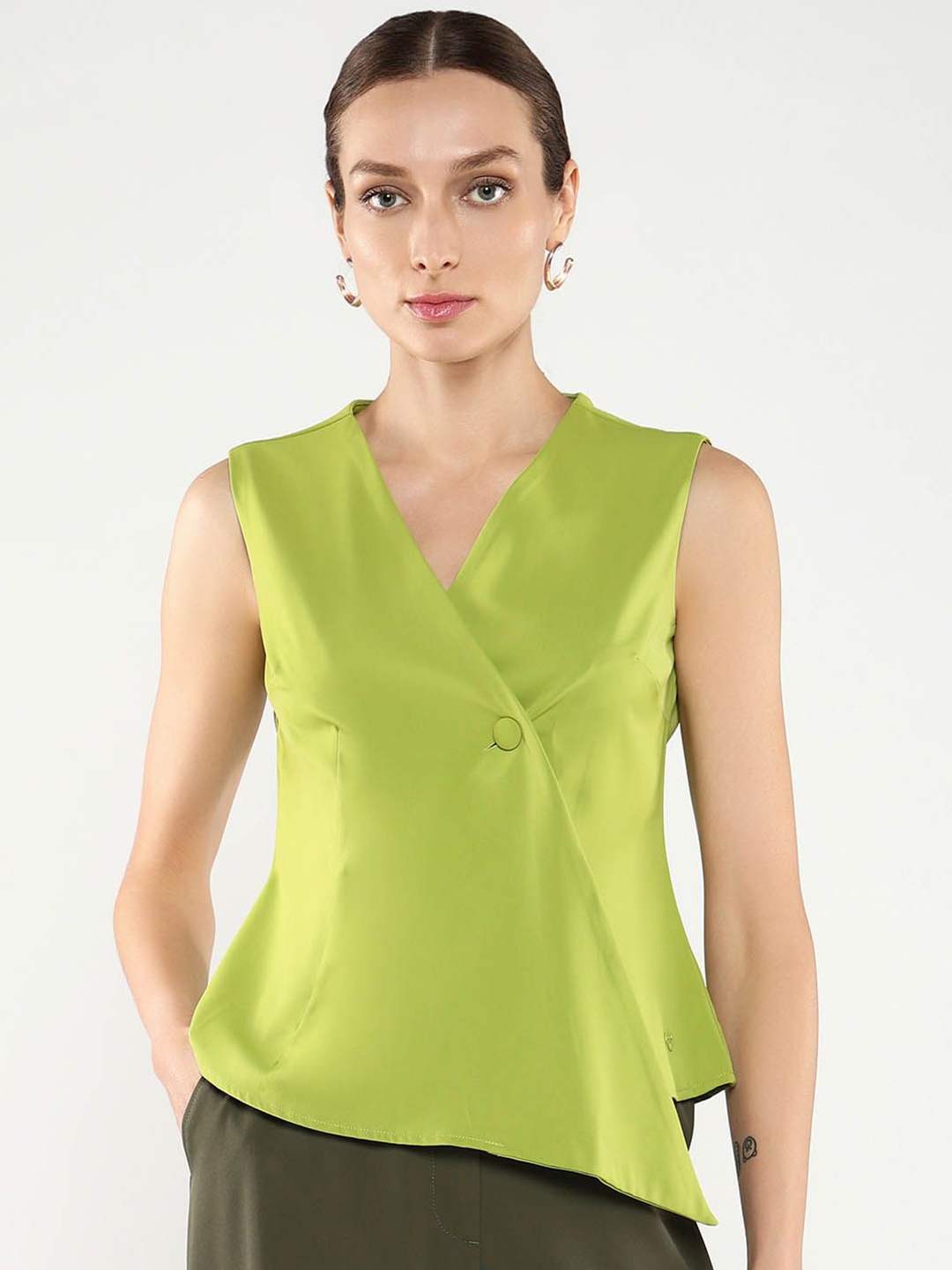 

RAREISM Solid Cotton Wrap Sleeveless Shirt Style Top, Green
