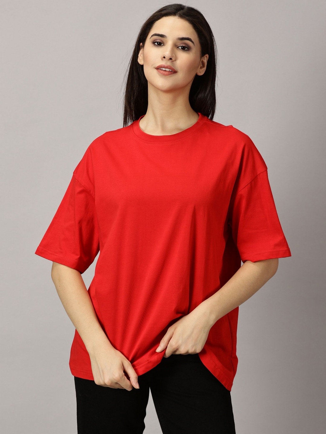 

THE HOLLANDER Women Solid Round Neck Cotton Oversized T-Shirt, Red