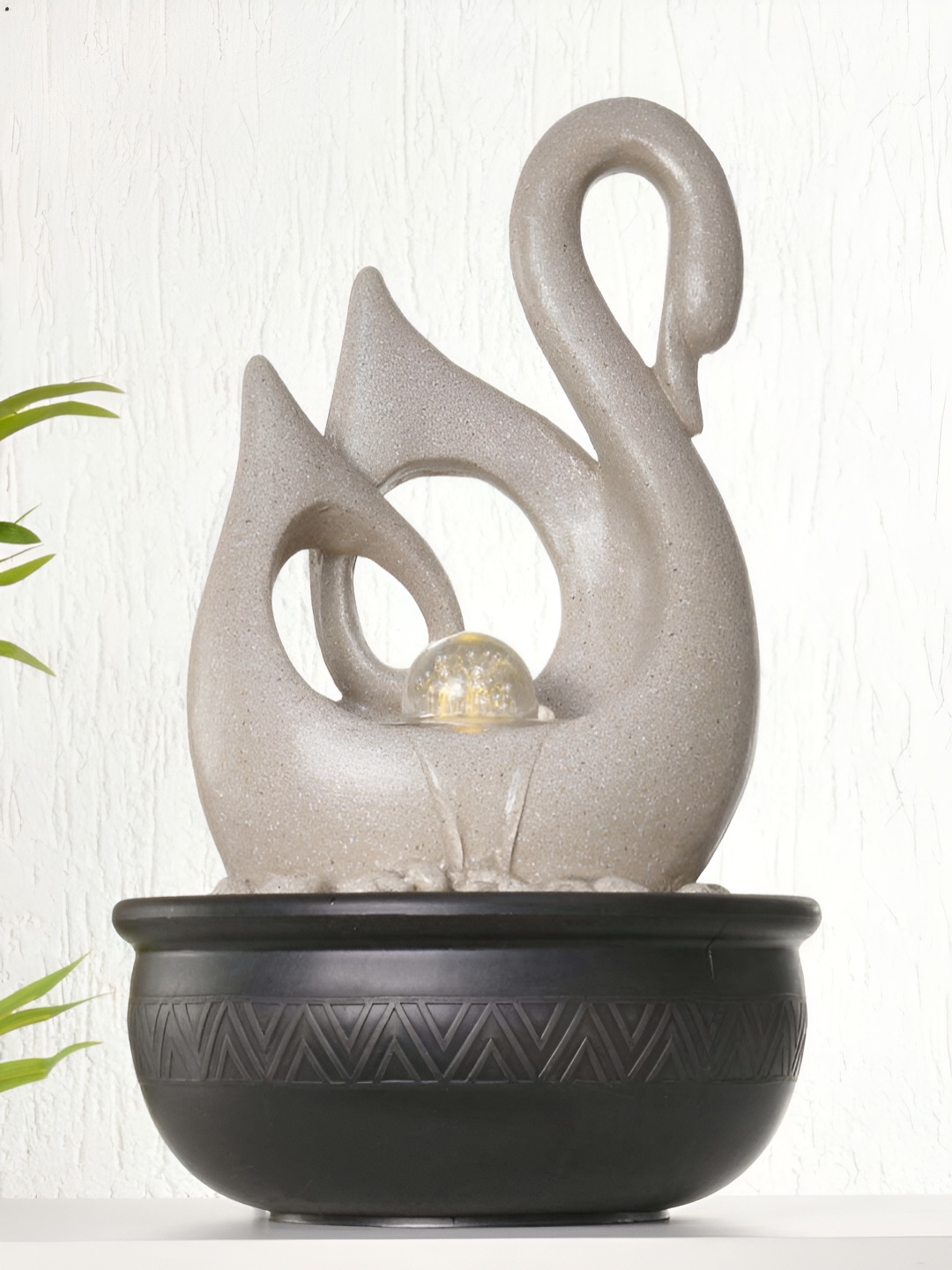 

Athome by Nilkamal Beige & Black Textured Water Fountain