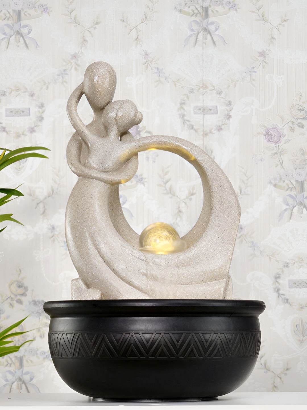 Athome by Nilkamal Beige & Black Textured Water Fountains