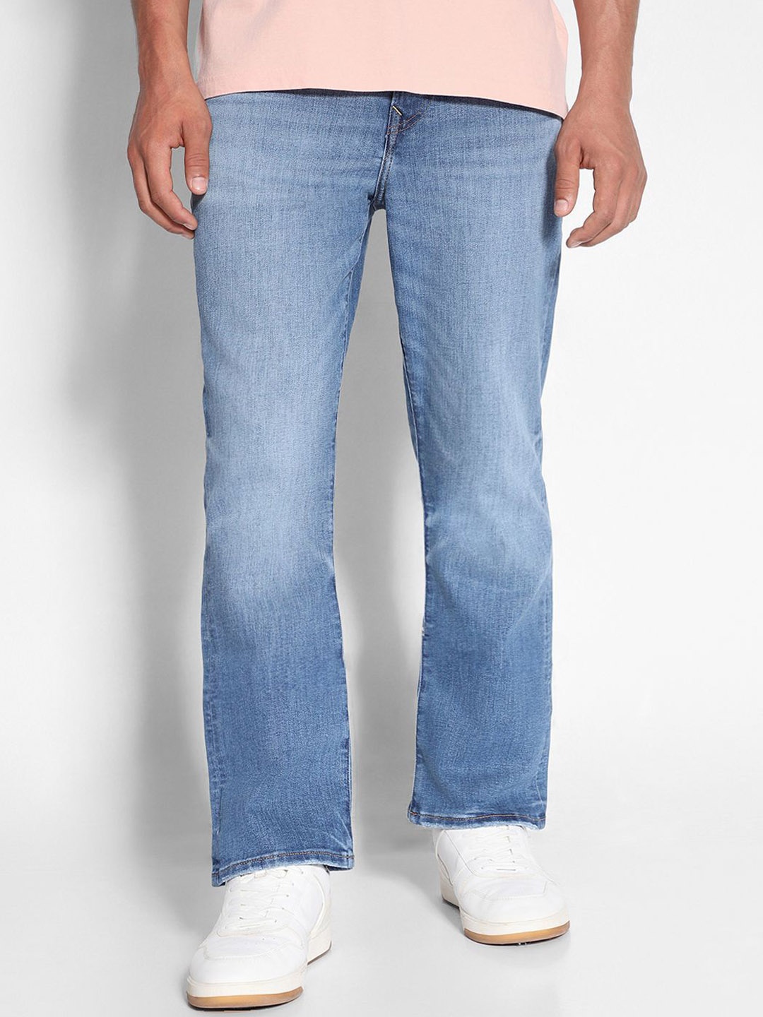 

AMERICAN EAGLE OUTFITTERS Men Slim Bootcut Light Fade Jeans, Blue