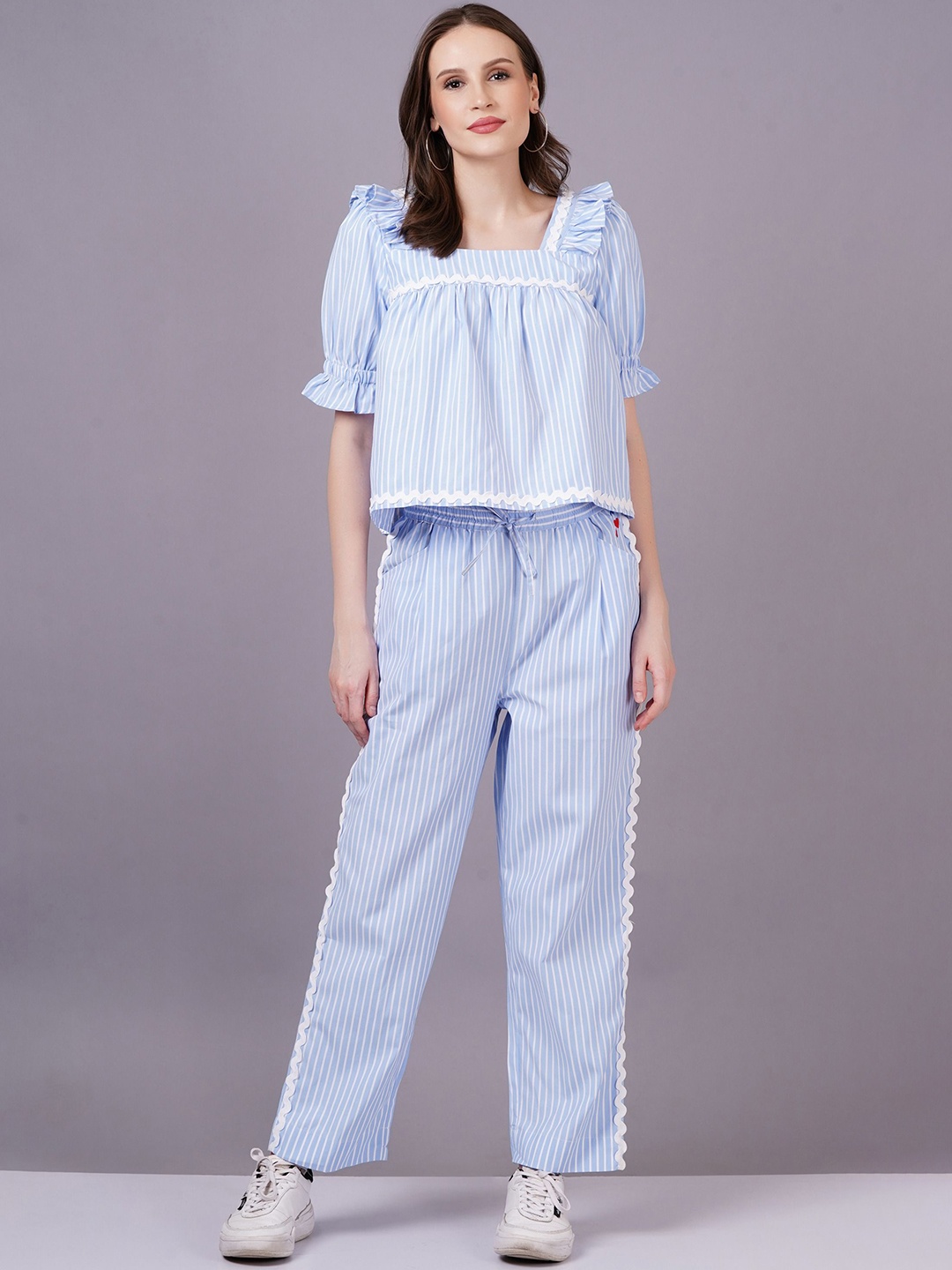 

MINGLAY Striped Square Neck Night Suit, Blue