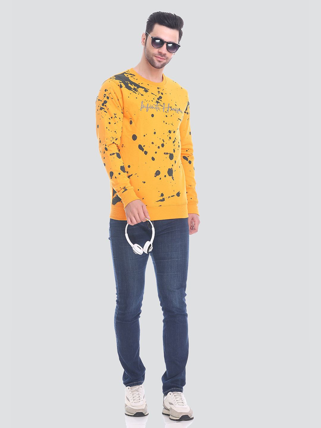 

Tuckinn Men Printed Sweatshirt, Yellow