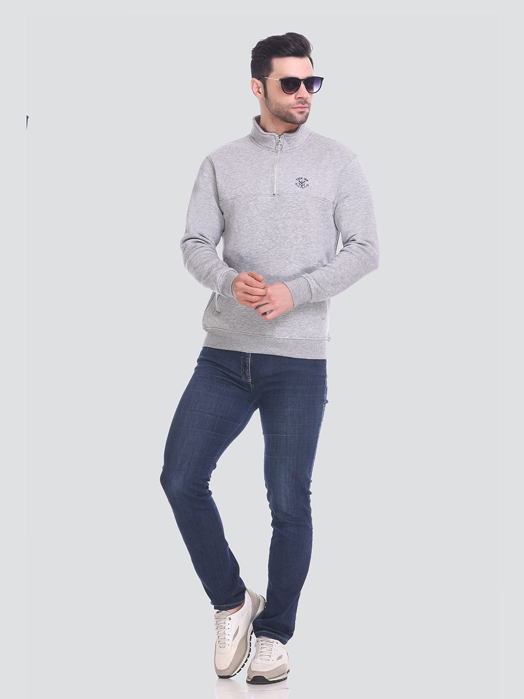 

Tuckinn Men Printed Round Neck Sweatshirt, Grey