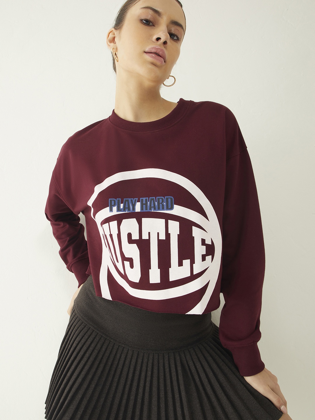 

DressBerry Streetwear Edge Typo Print Drop-Shoulder Crop Sweatshirt, Burgundy