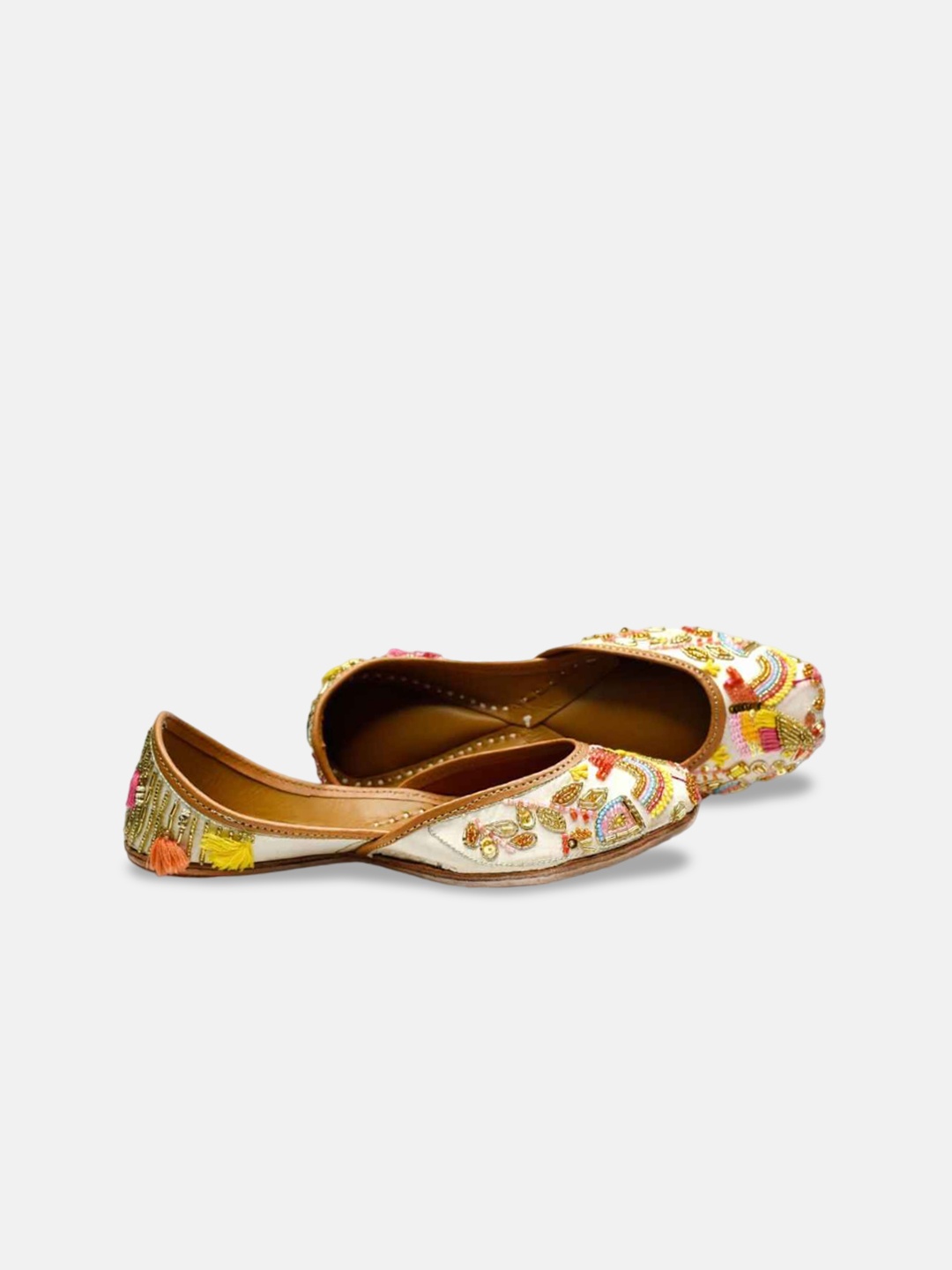 

YASSIO Women Ethnic Mojaris Flats, White