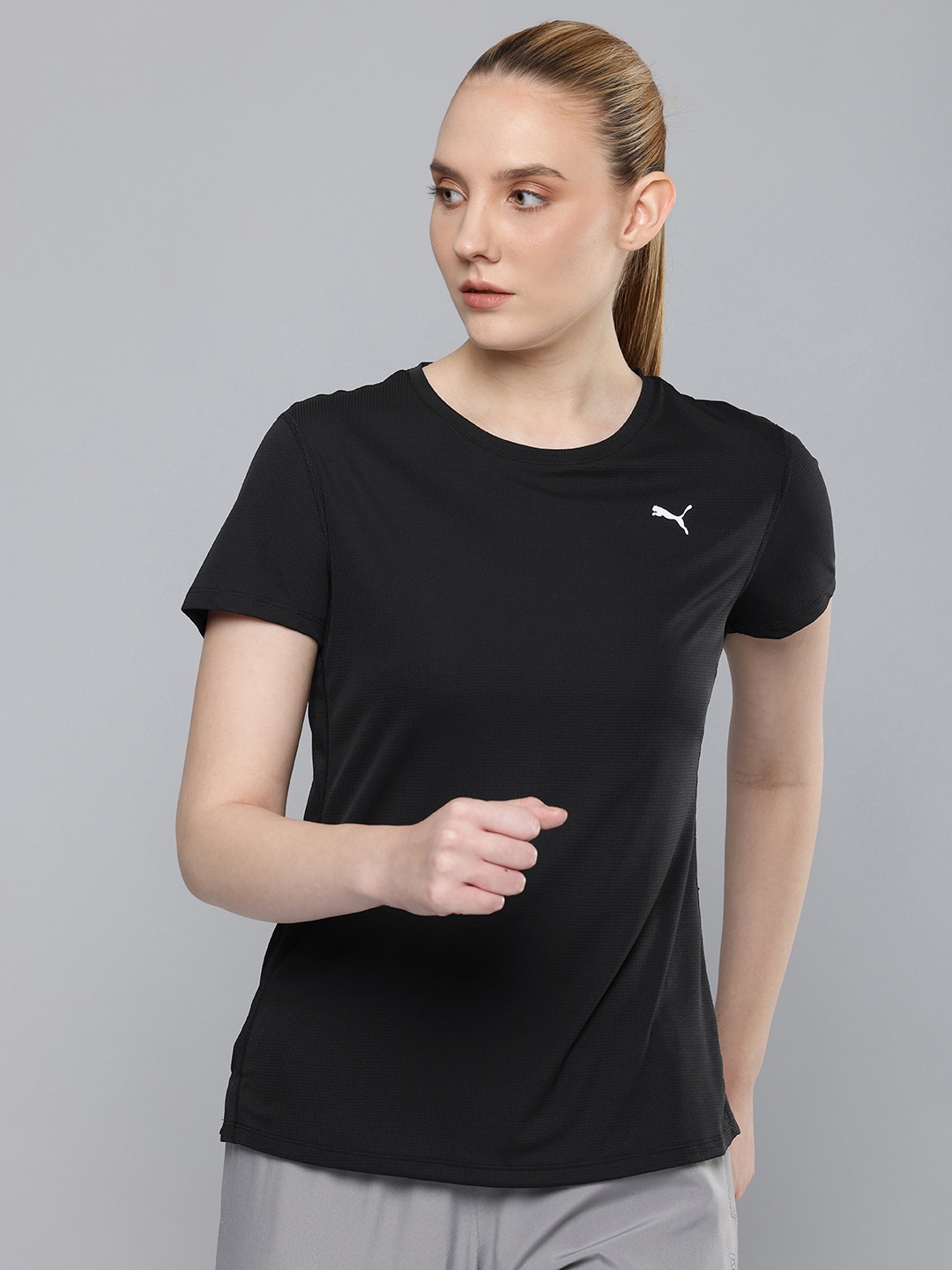 

Puma Women RUN FAVORITE Self Checked DryCell Running T-shirt, Black