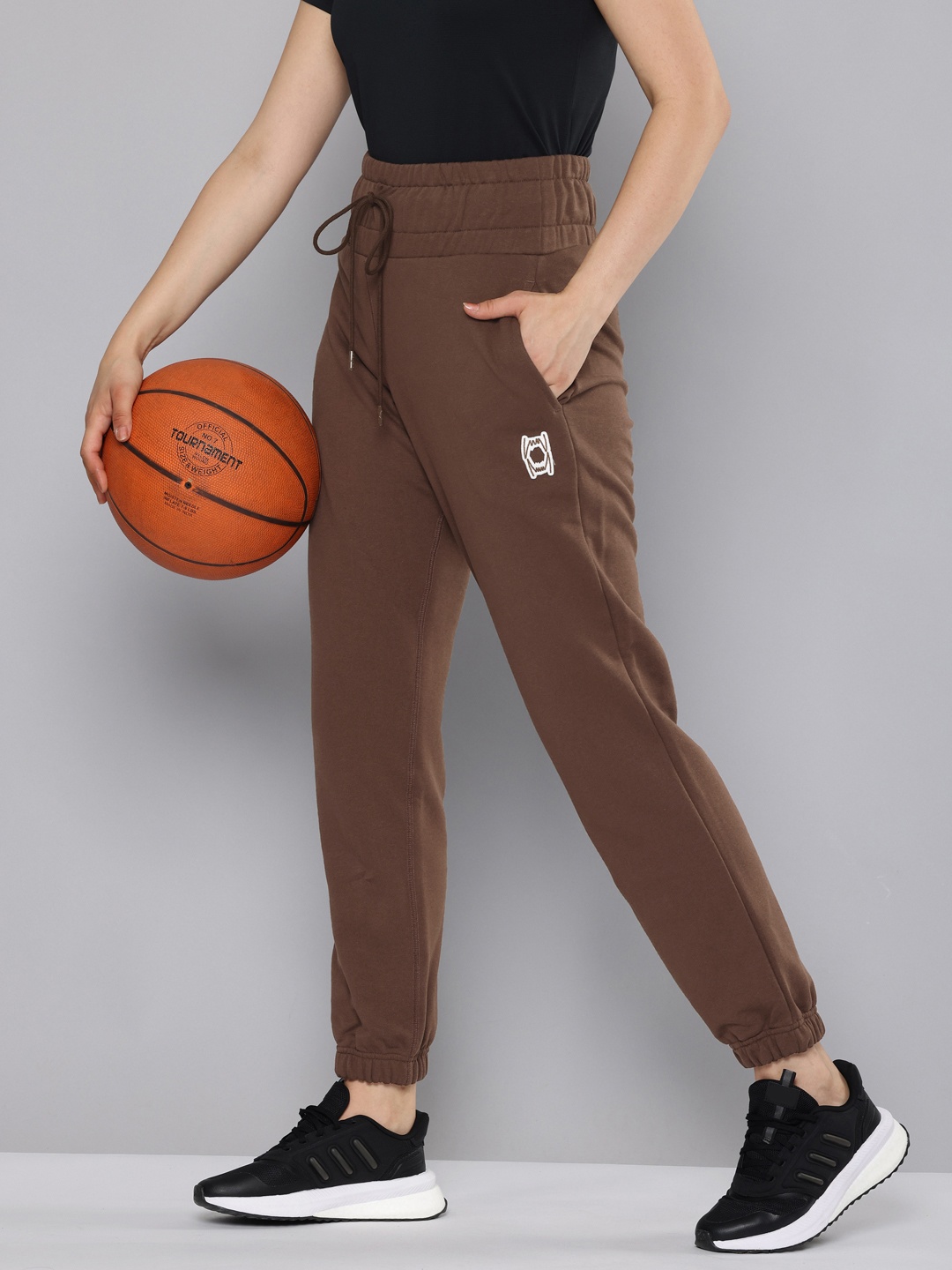 

Puma Women Pivot Basketball Relaxed Fit Pure Cotton Joggers, Brown