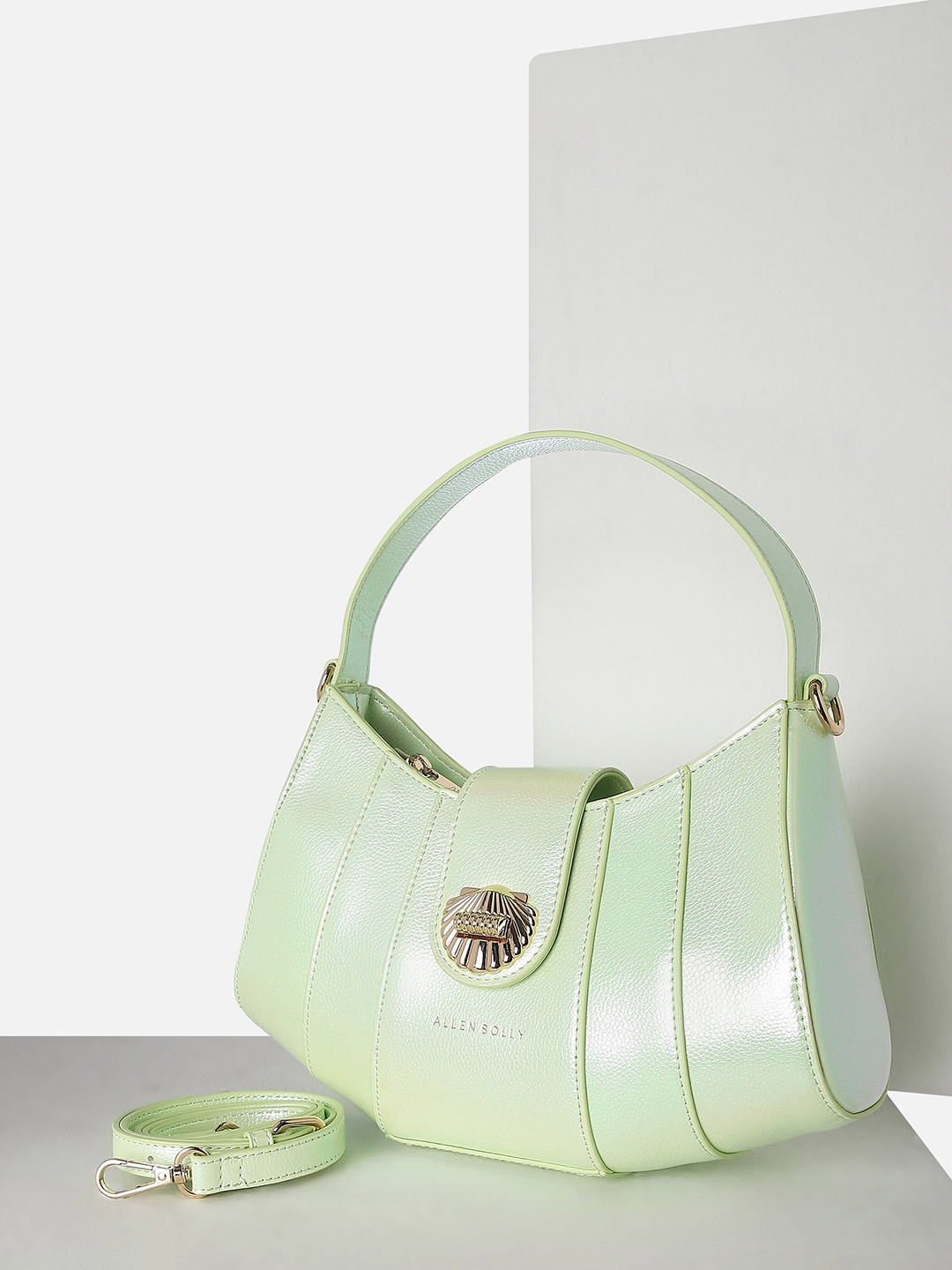 

Allen Solly Woman PU Structured Hobo Bag with Tasselled, Green