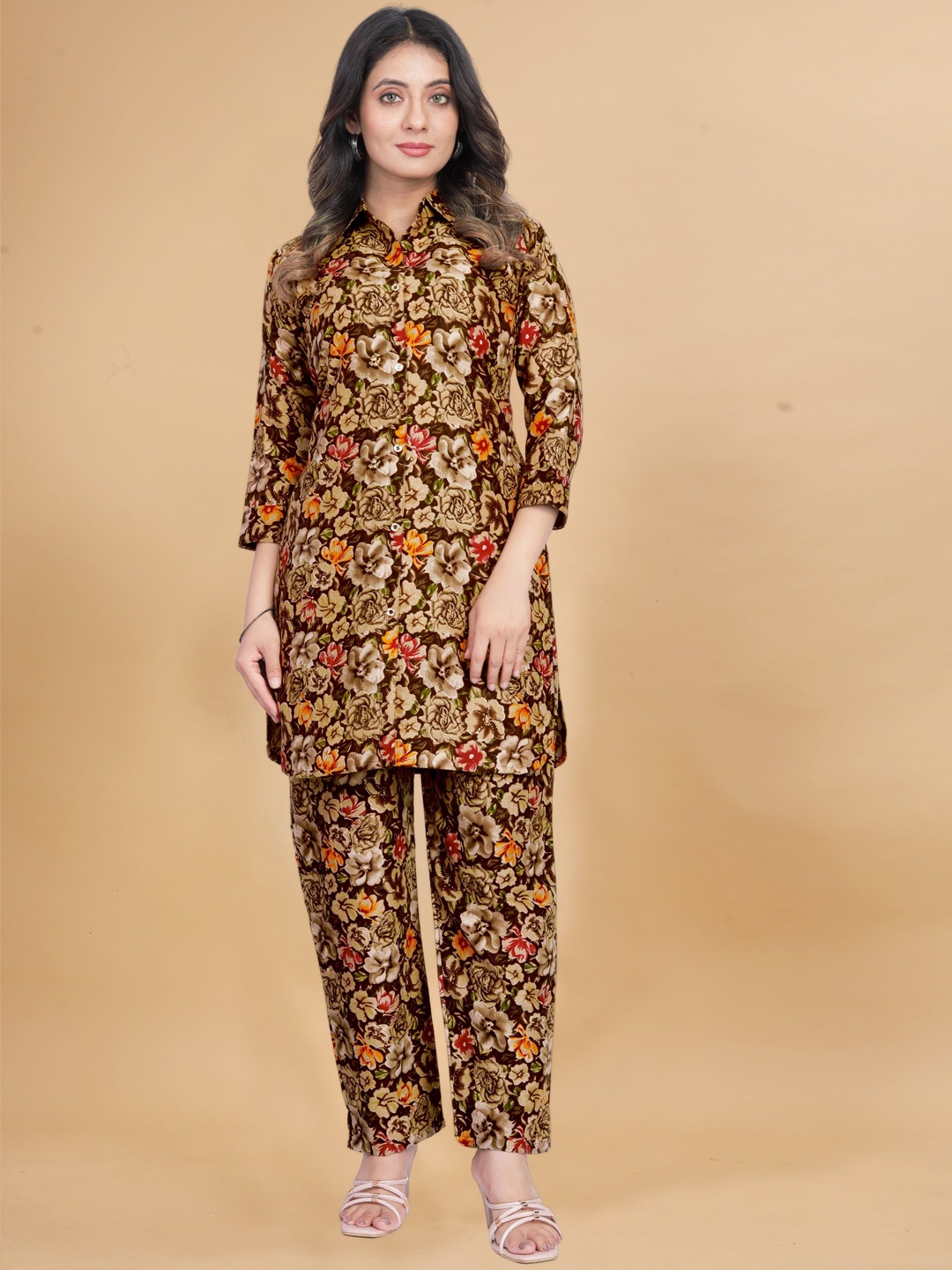 

Divyadham Textiles Floral Printed Shirt Collar Tunic With Trousers, Brown