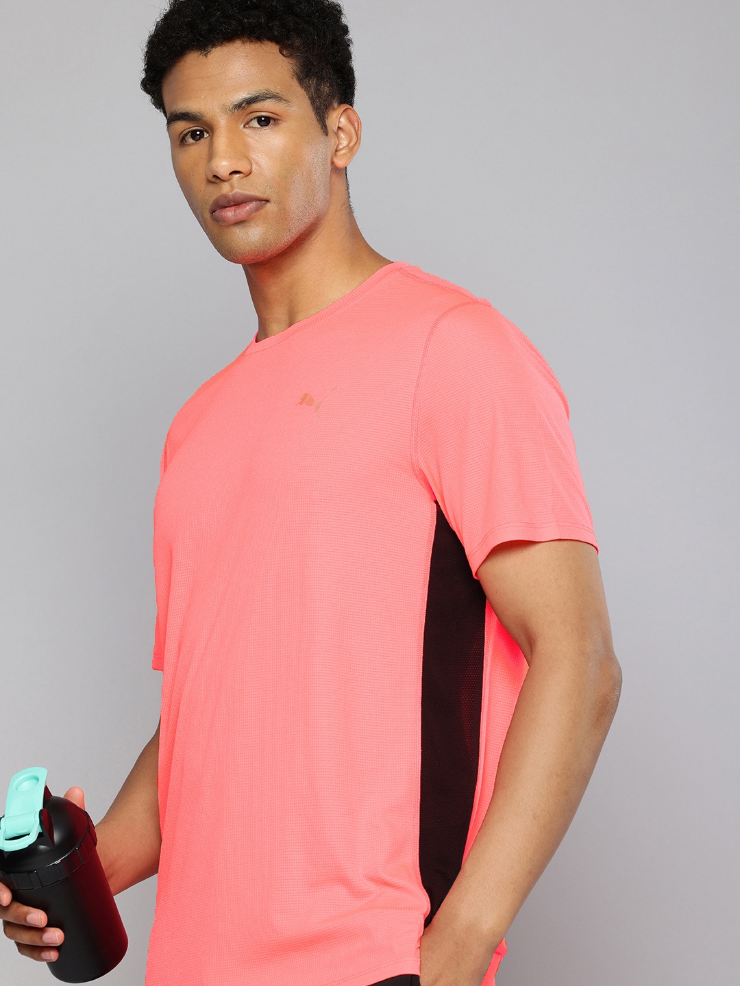 

Puma RUN FAVORITE Checked DryCell Running T-shirt, Pink