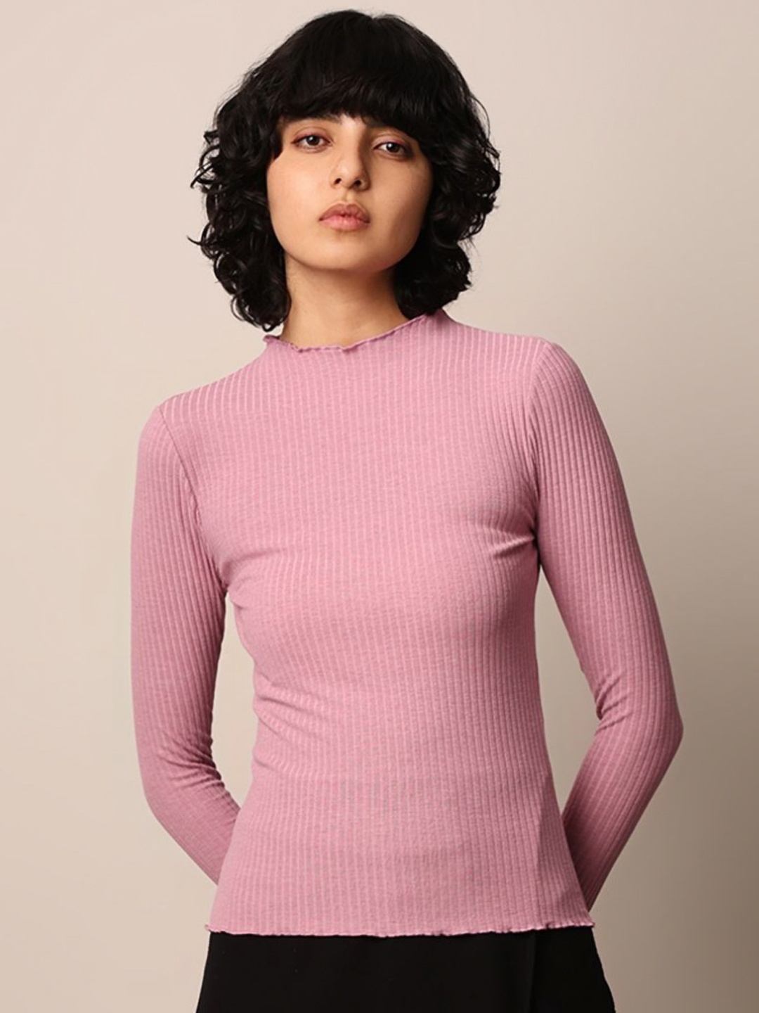 

ONLY Women V-Neck Pockets Slim Fit T-shirt, Pink