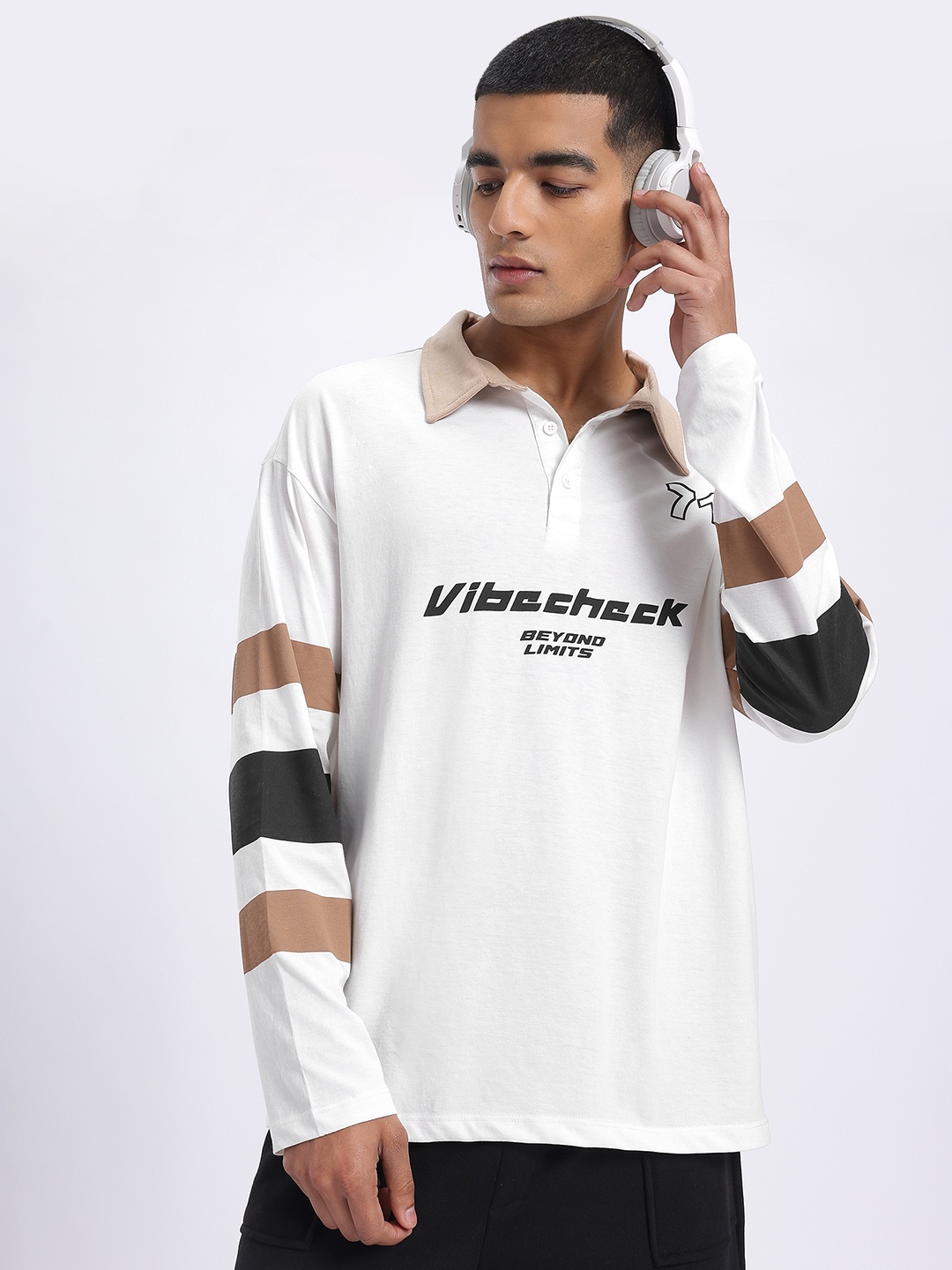 

Kook N Keech Vibecheck Wave Typography T-shirt, White