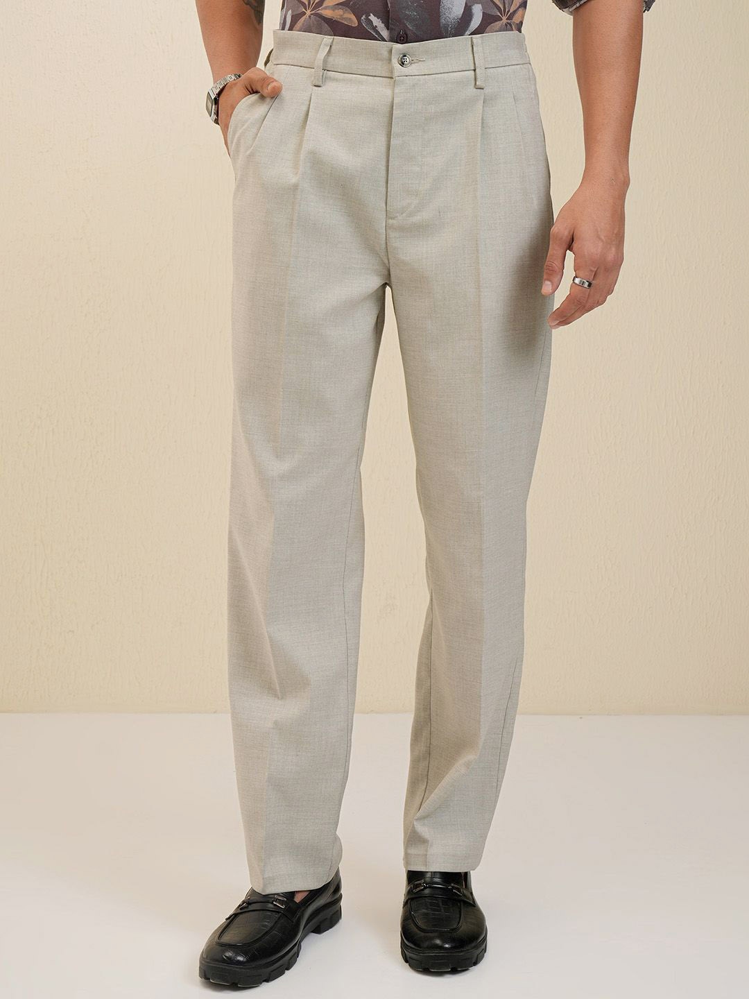 

LOCOMOTIVE Men Solid Mid Rise Regular Fit Formal Trousers, Grey