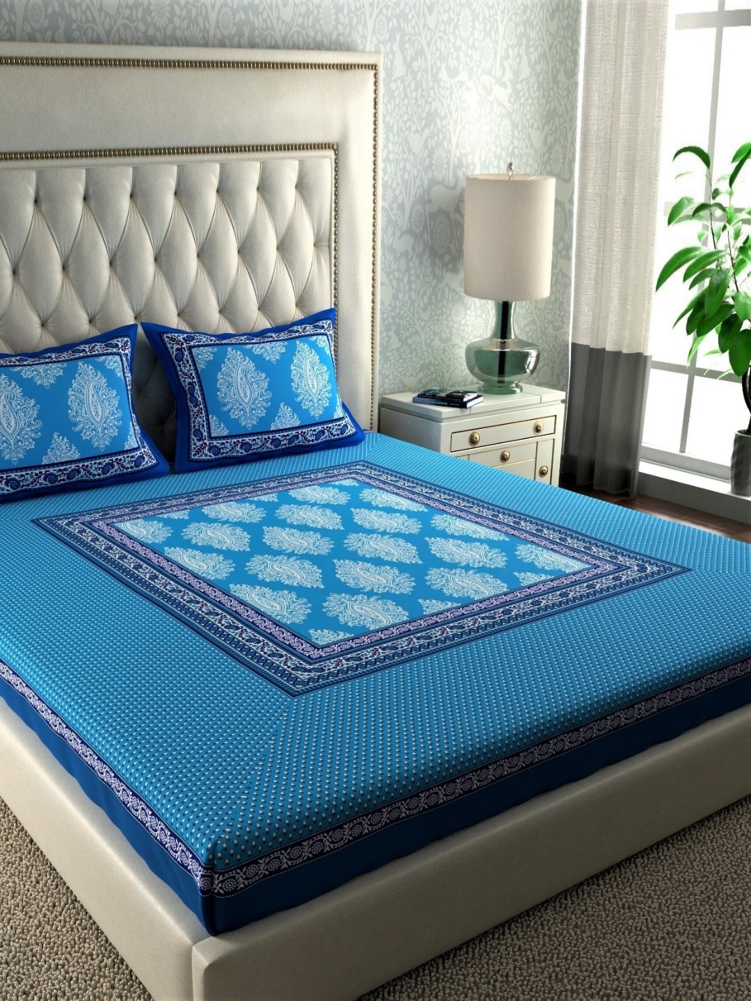 

LA VERNE Blue & White Graphic Printed Cotton 144 TC Queen Bedsheet With 2 Pillow Covers