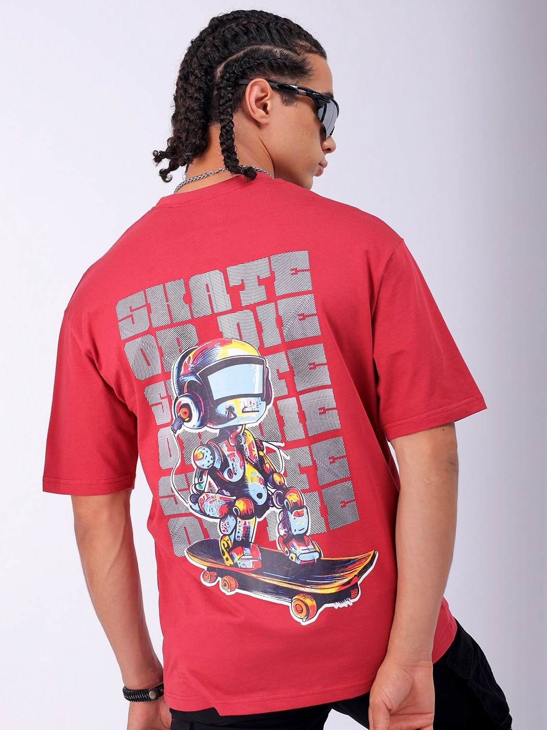 

The Indian Garage Co Men Back Printed Boxy Oversized Round Neck T-shirt, Red