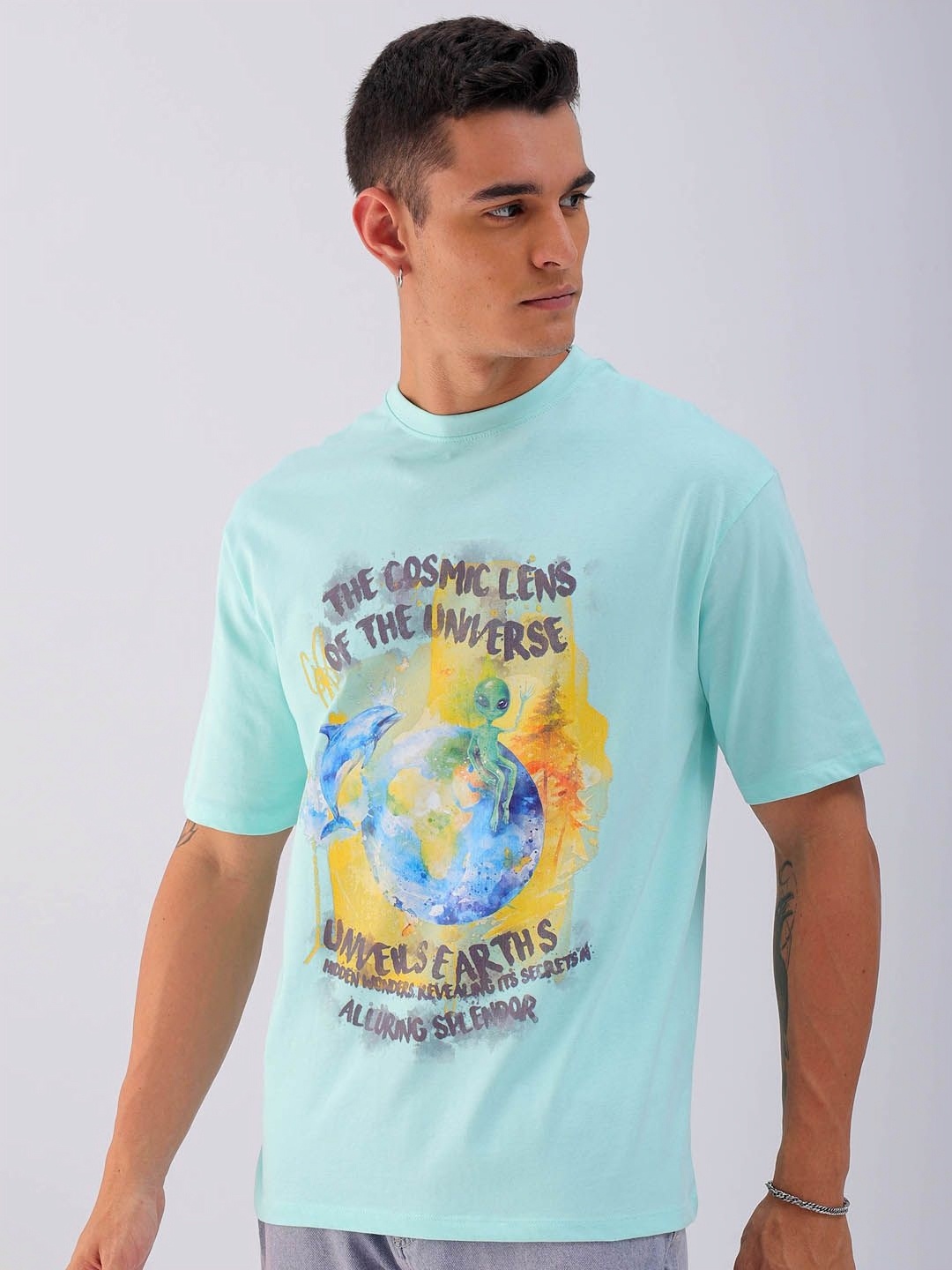 

The Indian Garage Co Men Typography Printed Boxy Oversized Round Neck T-shirt, Green