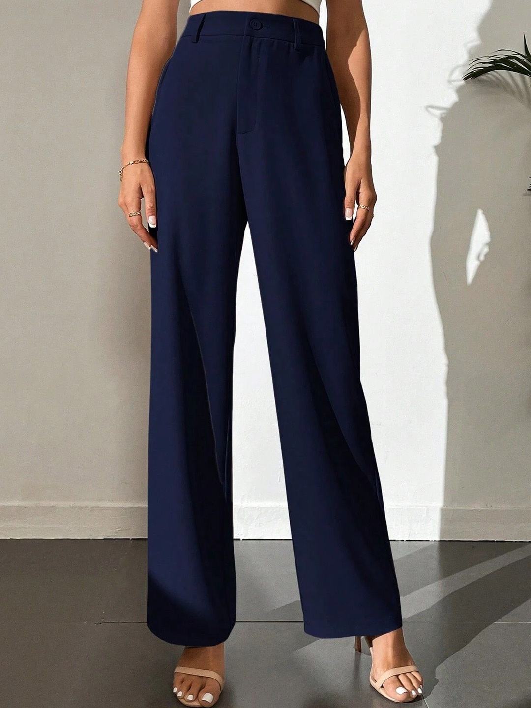 

FNOCKS Women Relaxed High-Rise Wrinkle Free Trousers, Navy blue