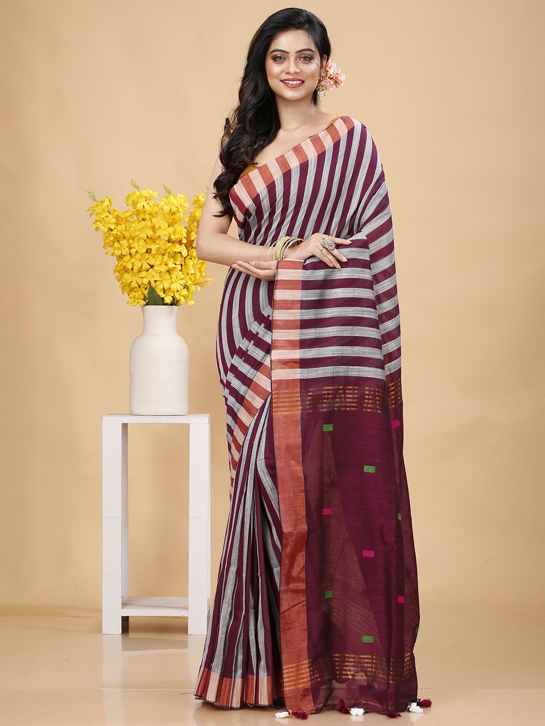 

SLAGHA Striped Zari Pure Cotton Khadi Saree, White