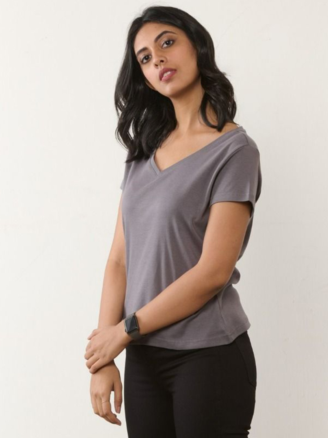 

Creatures of Habit Women Vintage V-Neck Tshirt, Grey