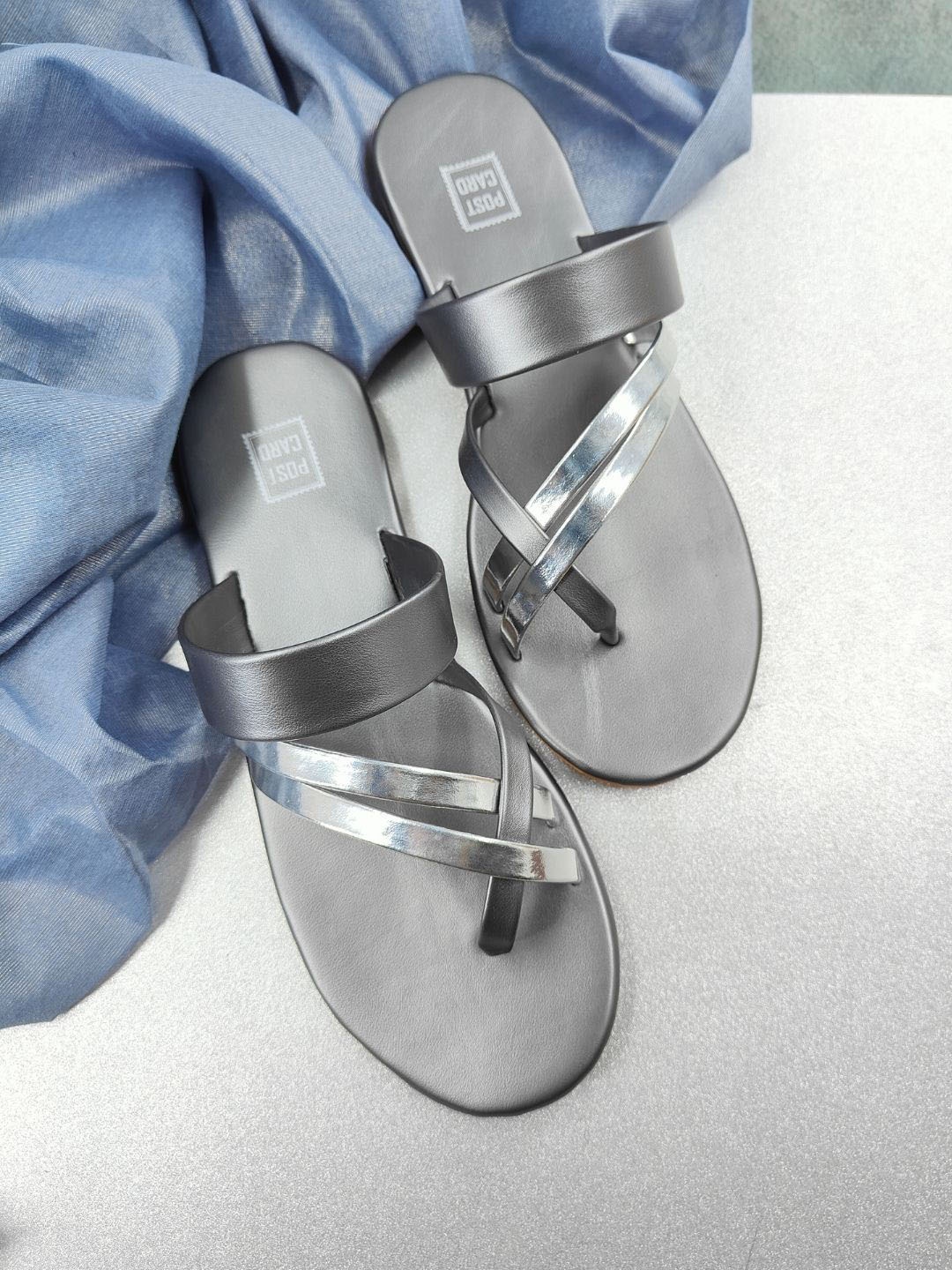 

POSTCARD Women One Toe Flats with Buckles, Silver
