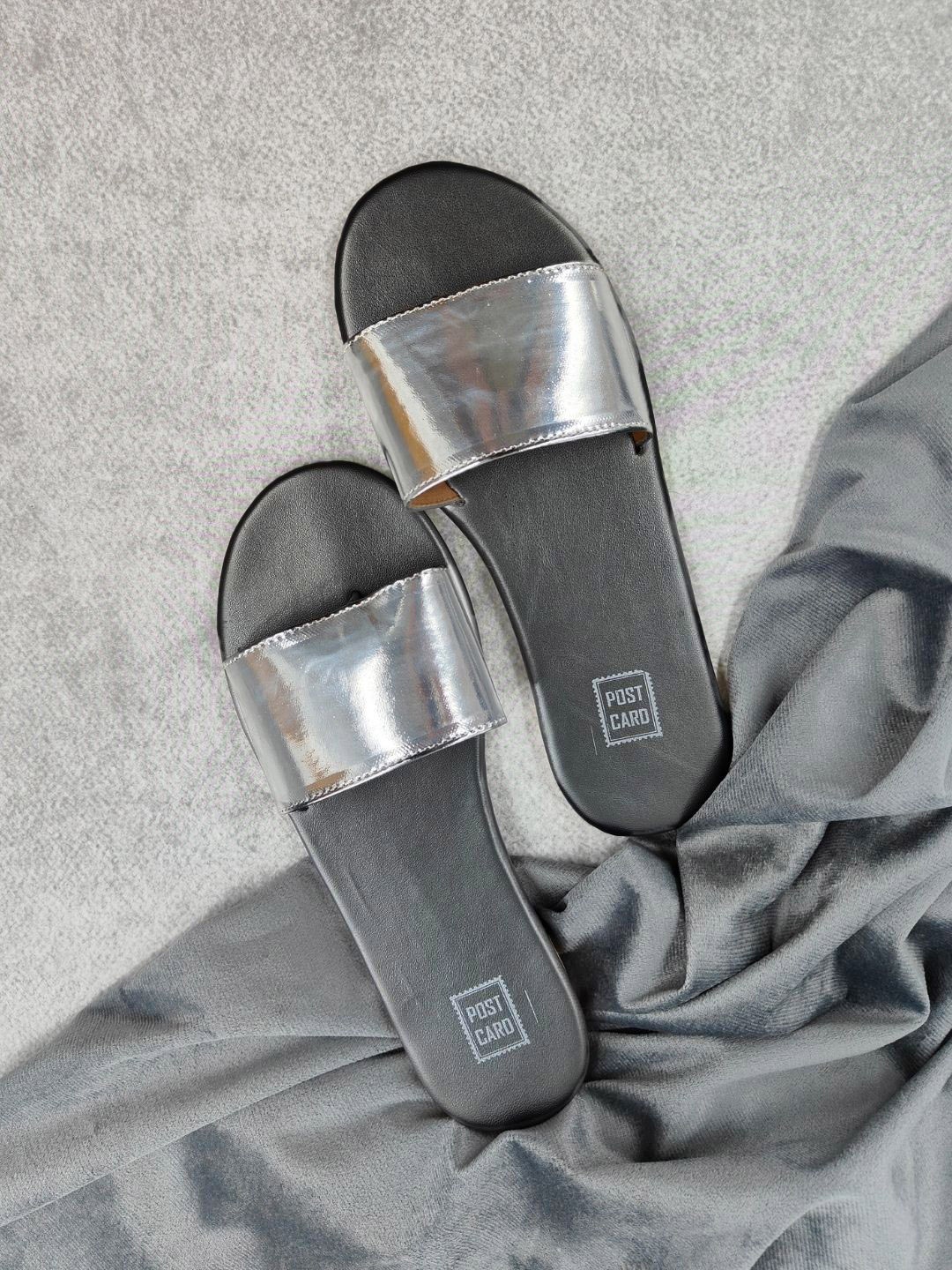 

POSTCARD Women Colourblocked One Toe Flats with Bows, Silver