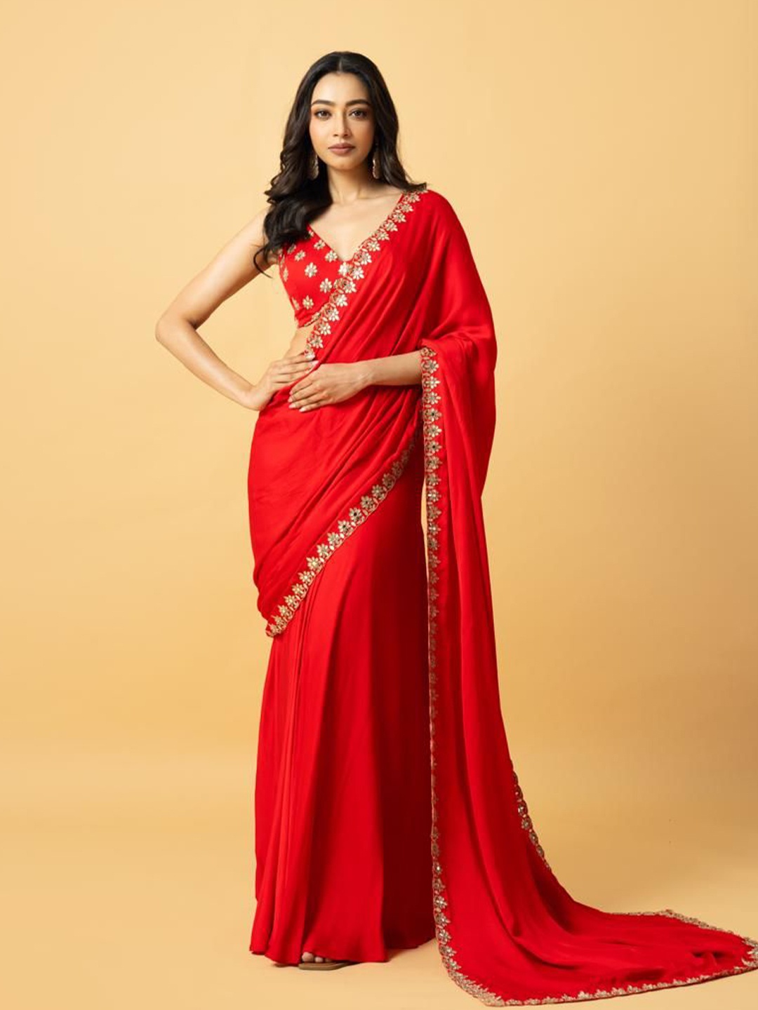 

Quench A Thirst Beads and Stones Pure Silk Saree, Red