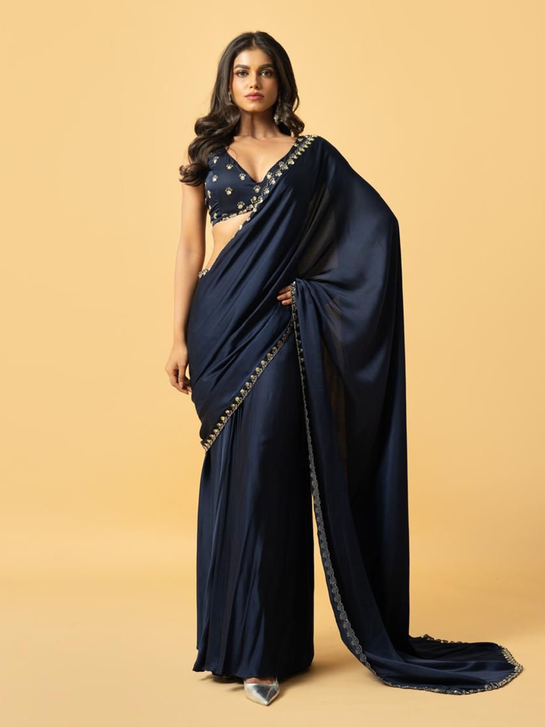 

Quench A Thirst Sequinned Pure Silk Saree, Blue