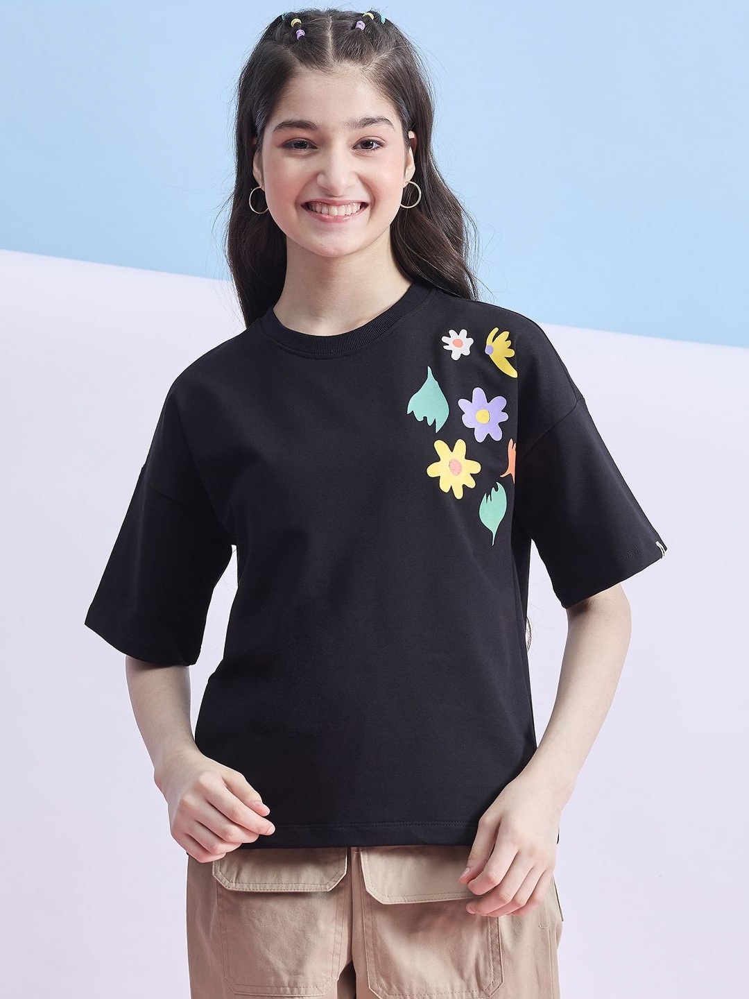 

Stylo Bug Girls Floral Drop-Shoulder Sleeves Linen Blend Applique T-shirt, Black