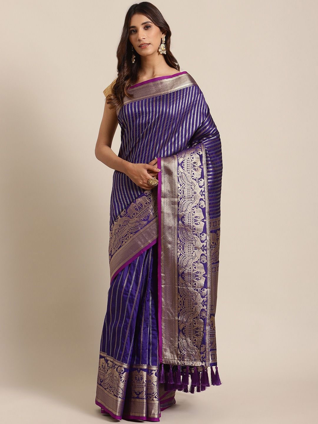 

VASTRANAND Woven Design Zari Art Silk Banarasi Saree, Purple