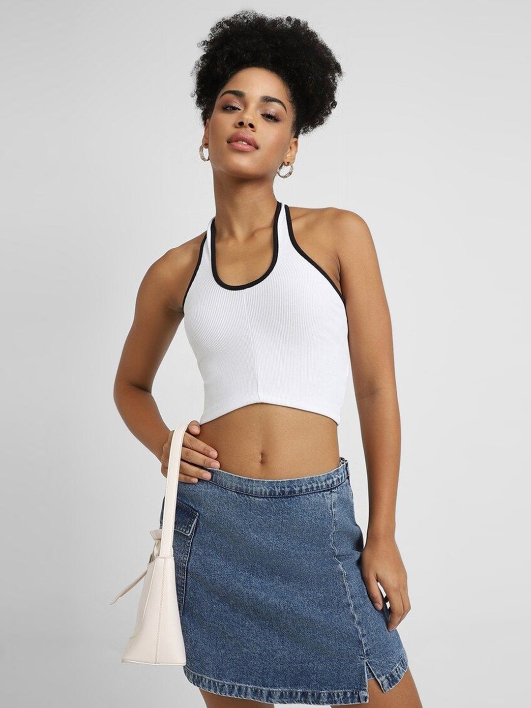 

FOREVER 21 Halter Neck Bralette Crop Top, White