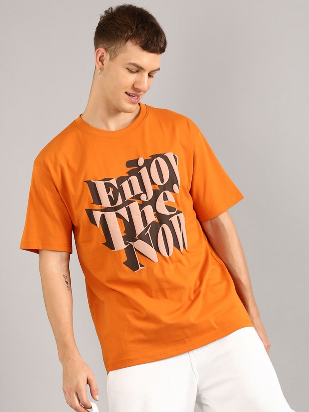 

Joven Men Typography Printed Applique T-shirt, Orange