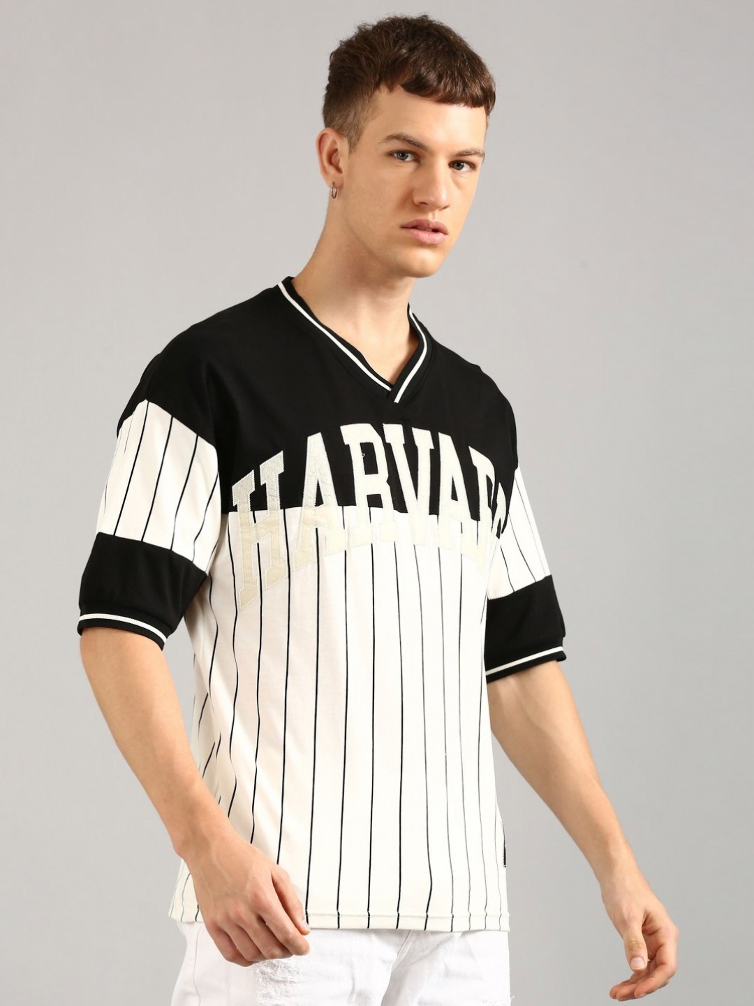 

Joven Men Typography Striped V-Neck Applique T-shirt, Black