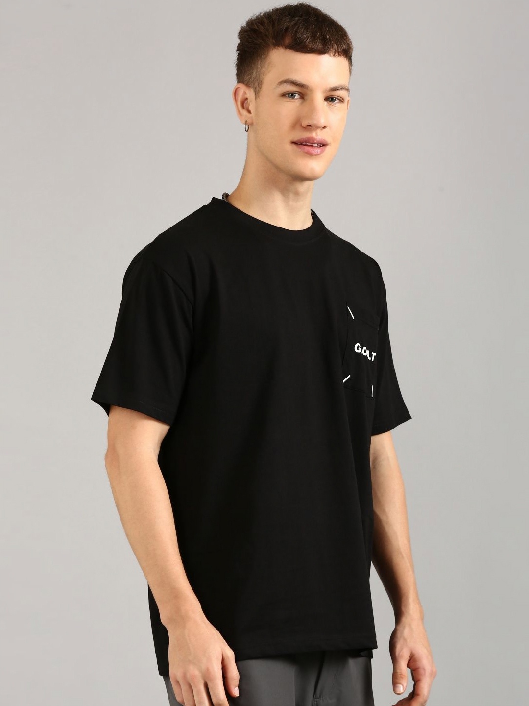 

Joven Men Typography Printed Pockets T-shirt, Black