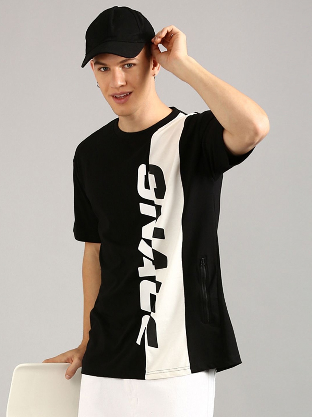 Joven Men Typography Printed Extended Sleeves Raw Edge T-shirt, Black