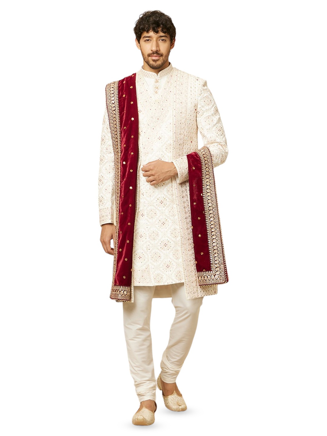 

Manyavar Men Ethnic Motifs Embroidered Velvet Dupatta, Maroon