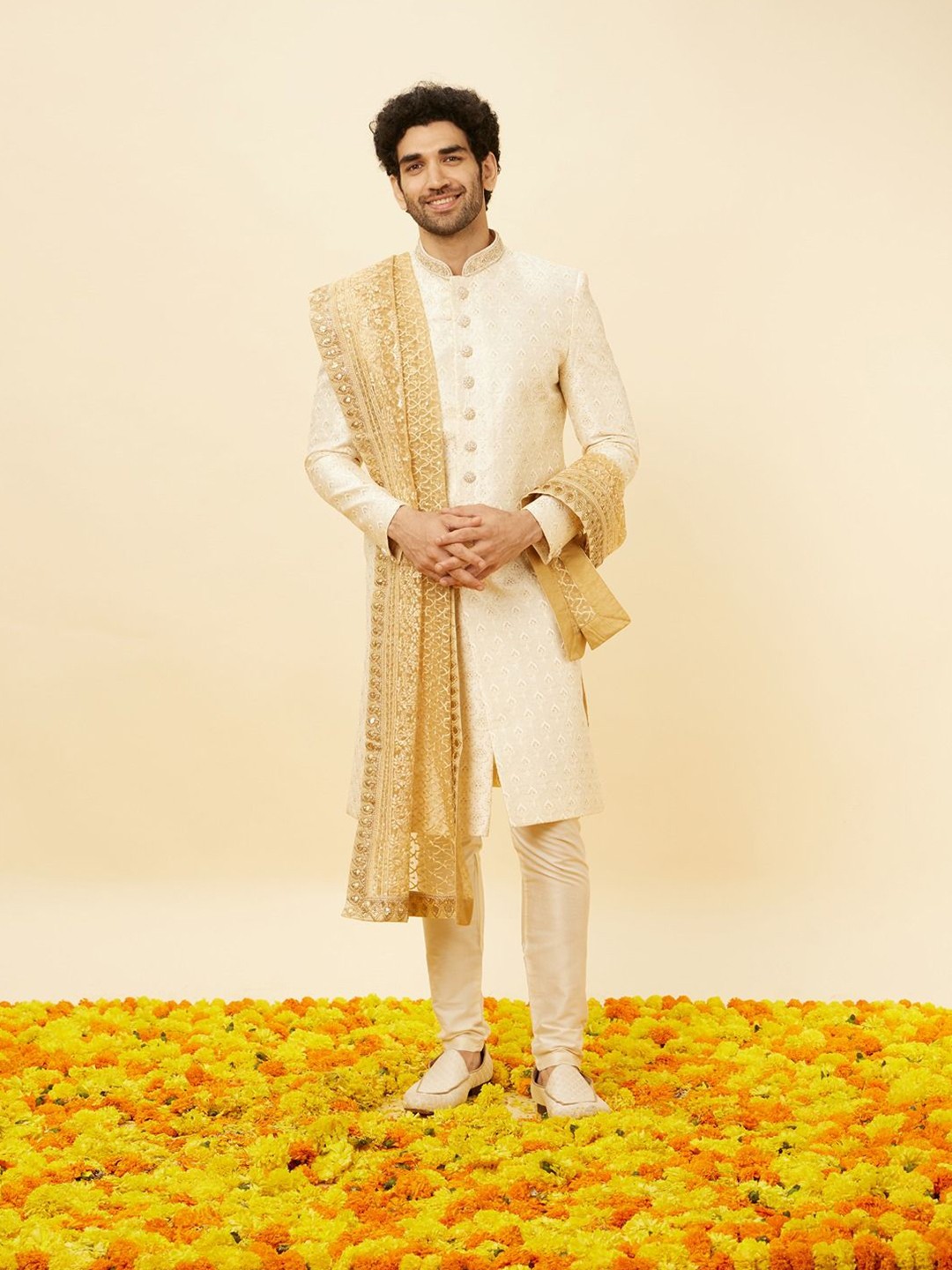 

Manyavar Men Embroidered Dupatta with Sequinned, Beige