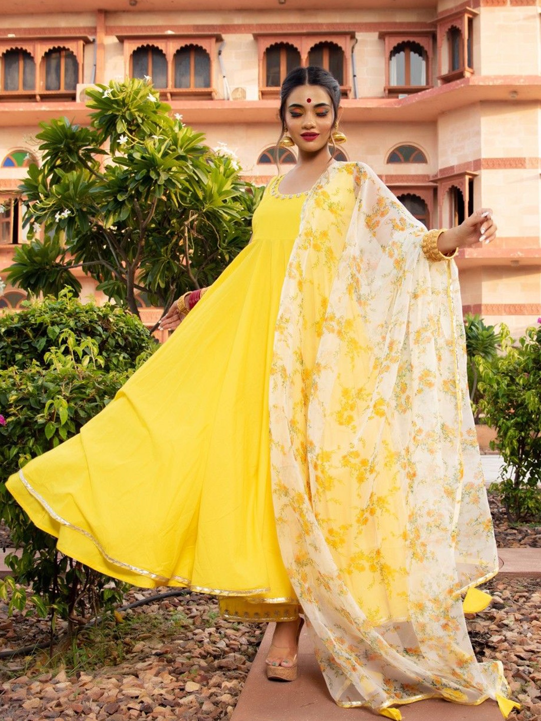 

Pomcha Women Regular Pure Cotton Kurta with Salwar & With Dupatta, Yellow