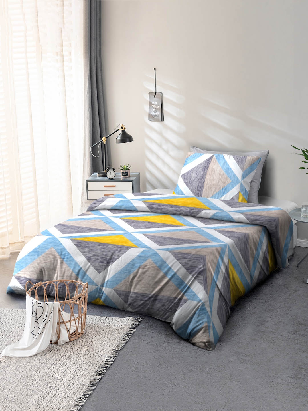 

Cortina White & Grey Geometric 104 TC Single Bedsheet with 1 Pillow Covers
