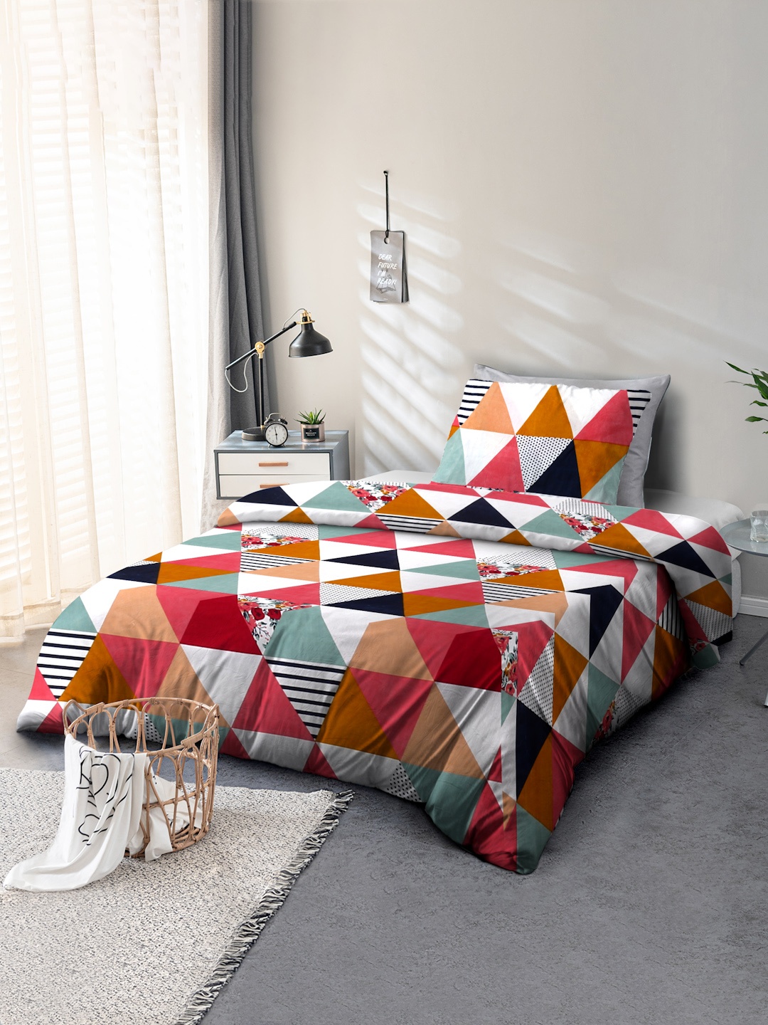 Cortina Red & White Geometric 104 TC Single Bedsheet with 1 Pillow Covers