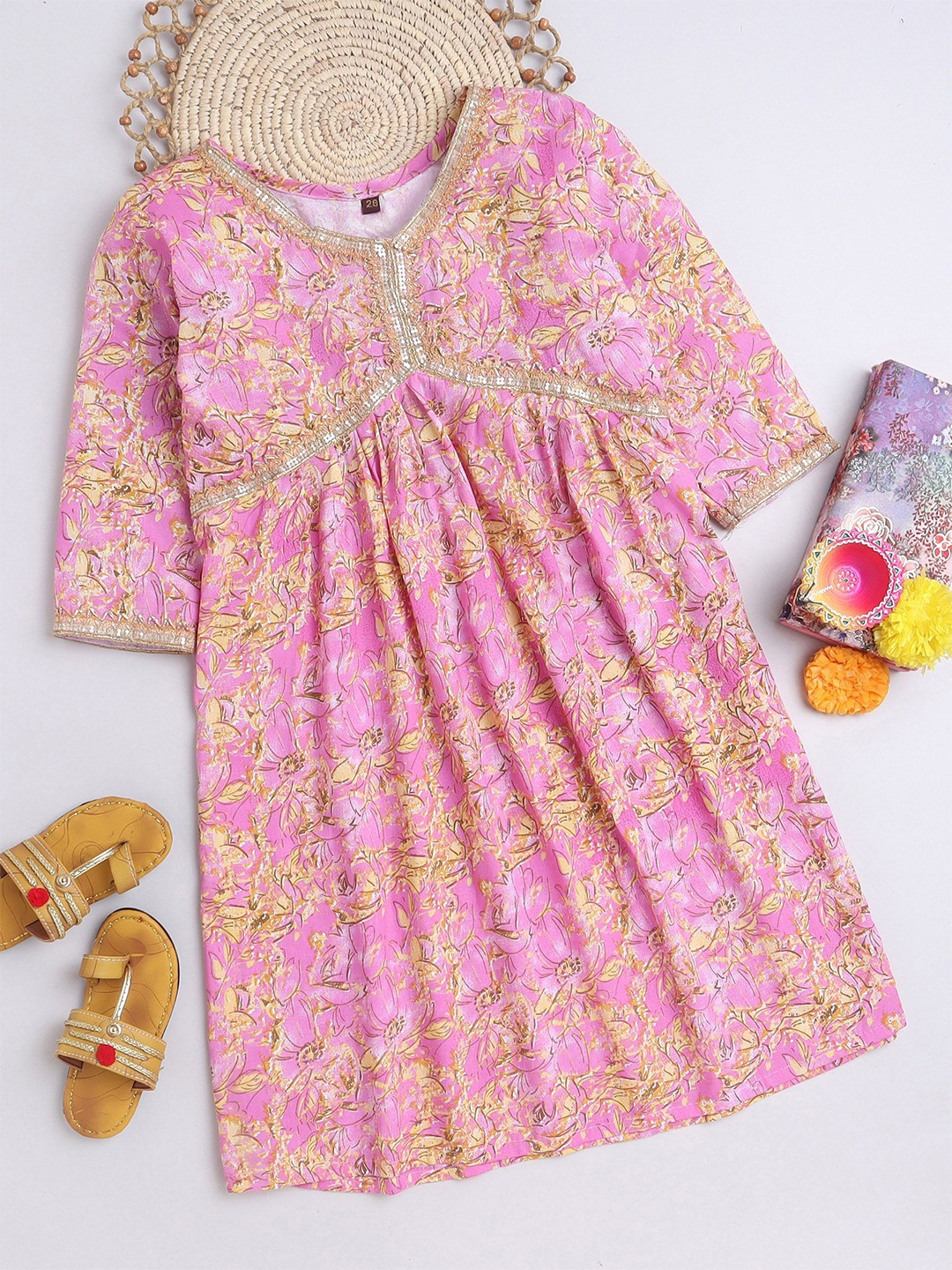 

FOURFOLDS Floral Printed Kurti, Pink