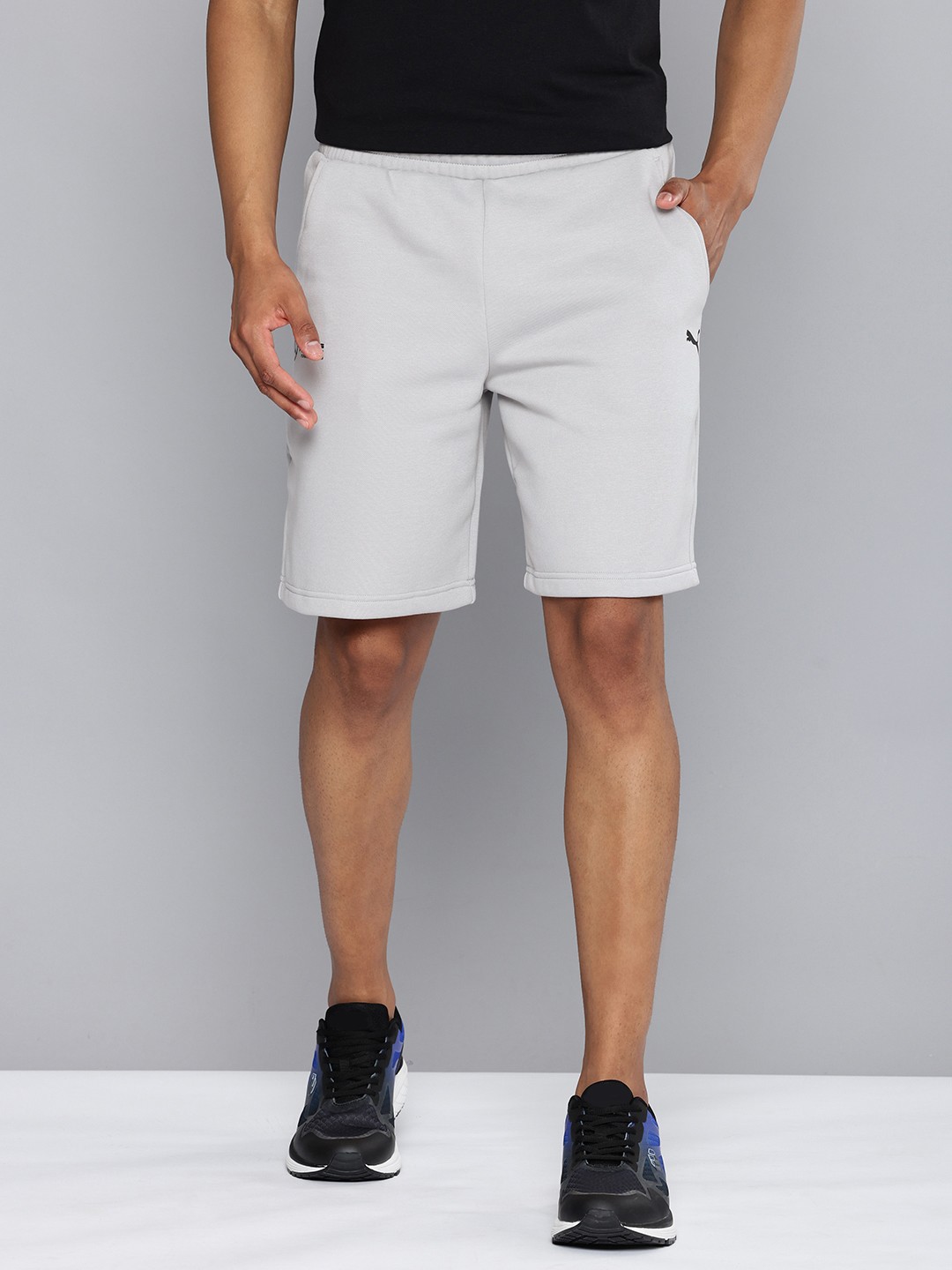 

PUMA Motorsport Men Mercedes-AMG Petronas F1 Sports Shorts, Grey