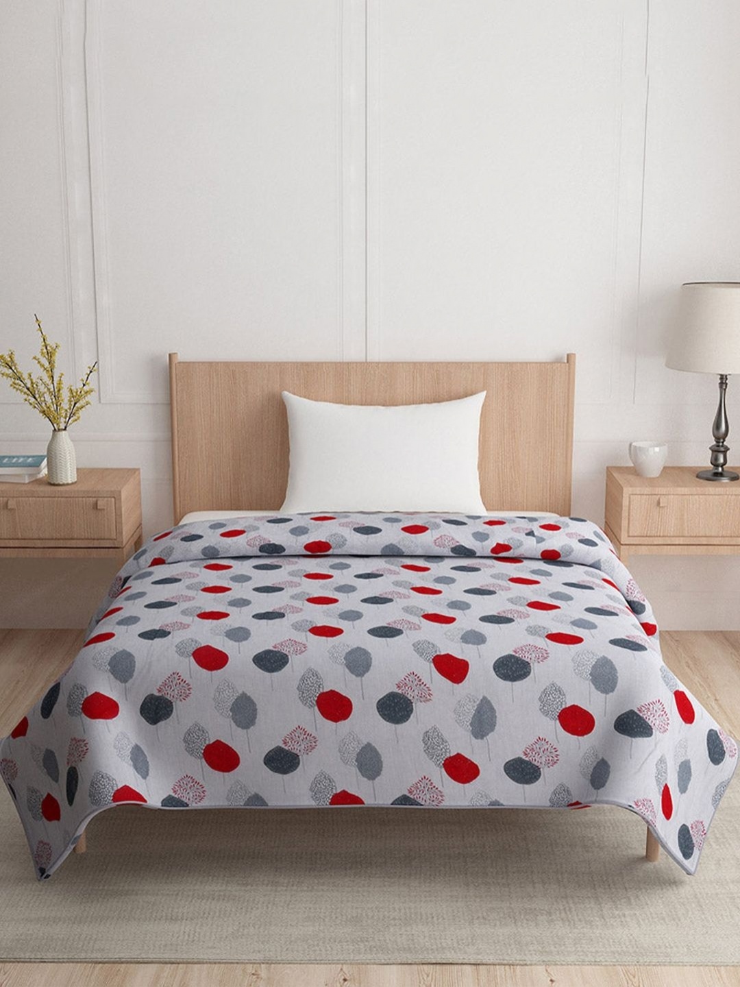 

Athome by Nilkamal Grey & Red Floral AC Room 110 GSM Single Bed Dohar
